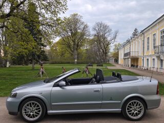 Opel Astra Bertone 1.8 92kW
