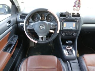 Volkswagen Golf Exclusive 2.0 103kW