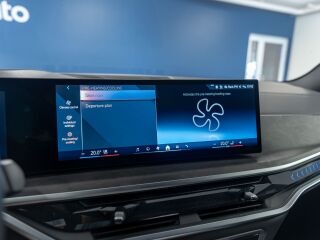 BMW X5 xDrive30d M-Sportpakett PRO 210кВ