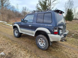 Mitsubishi Pajero 3.5 V6 153kW