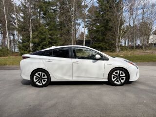 Toyota Prius 1.8 72кВ