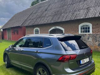 Volkswagen Tiguan Allspace R-Line 1.5 110кВ