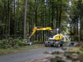 Liebherr A909 / A911 3.8 Kubota V3800 80kW