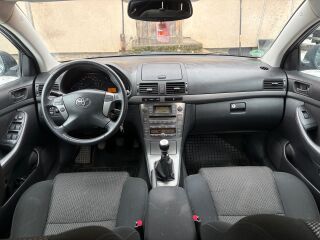 Toyota Avensis 2.2 130kW