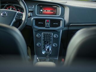 Volvo V40 2.0 110kW