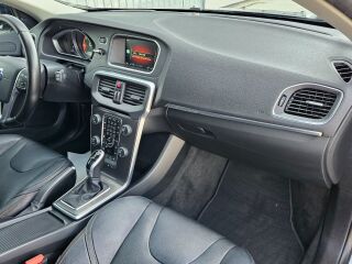 Volvo V40 Cross Country Summum FuIl Options Osmium Grey 2.0 D3 110kW