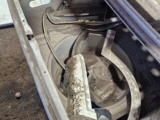 BMW 325 ix 2.5 V6 125kW