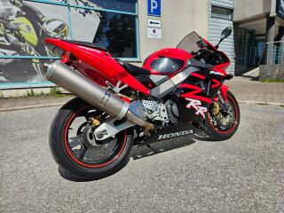 Honda CBR 900 RR FireBlade R4 111kW