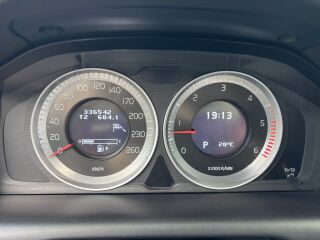 Volvo XC60 SUMMUM AWD 2.4 158кВ