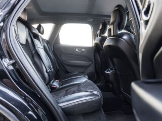 Volvo XC60 AWD R-DESIGN XENIUM 360 PANO CARPLAY 2.0 140кВ