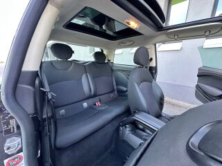 MINI Cooper D 2.0 82kW