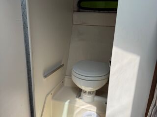 Sea Ray 230