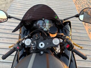 Yamaha YZF - R 1