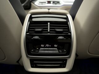 BMW X7 M50d 3.0 294кВ