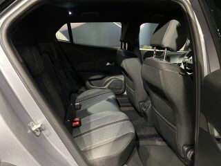 Peugeot 2008 Allure PureTech 130 AT8 1.2 96kW