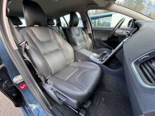 Volvo V60 SUMMUM AWD TWIN ENGINE Plug-In Hybrid 2.4 D6 158kW