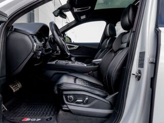Audi SQ7 4.0 V8 320кВ