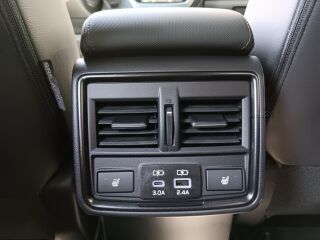Subaru Forester AWD E-Boxer LIMITED EyeSight CVT 2.0 100kW