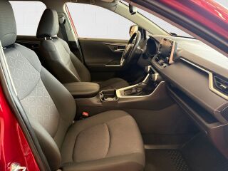 Toyota RAV4 Luxury 2.0 Petrol 129kW