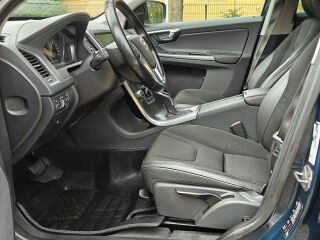 Volvo XC60 Momentum AWD MY15 2.4 D4 133kW