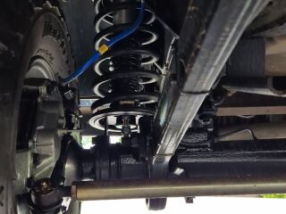 Land Rover Defender 2.4 90kW
