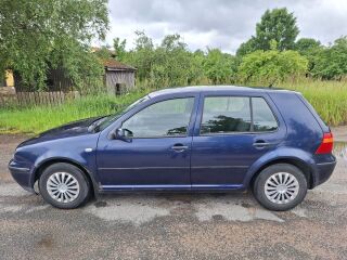 Volkswagen Golf 1.6 74kW