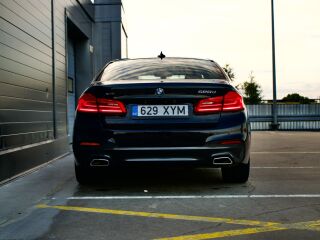 BMW 520 M-Sportpakett Shadowline xDrive 2.0 B47 140kW
