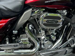 Harley-Davidson Road Glide FLTRUSE CVO ULTRA V2 72kW