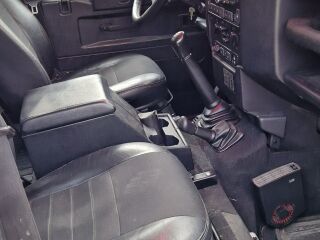 Land Rover Defender 2.4 90kW