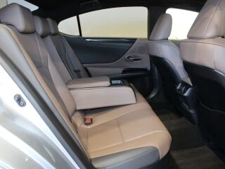 Lexus ES 300h Limited Edition 2.5 160kW