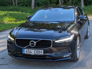 Volvo S90 D5 AWD MOMENTUM 2.0 173kW