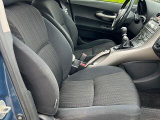 Toyota Auris 2.0 R4 Diesel 93кВ