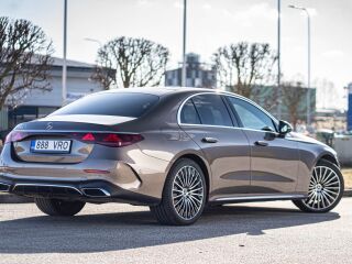 Mercedes-Benz E 220 AMG Night Pakett 2.0 145кВ