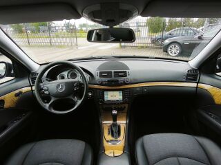 Mercedes-Benz E 220 2.1 125kW