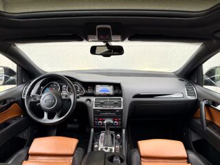 Audi Q7 S-Line Exclusive 4.2 V8 250kW