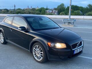 Volvo C30 2.4 I5 D5 132кВ