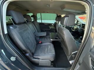 Volkswagen Touran Highline Facelift 2.0 R4 TDI 140кВ