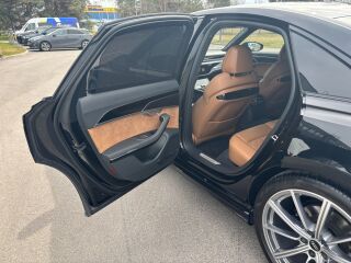 Audi A8 50 TDI quattro S-line 3.0 V6 210kW