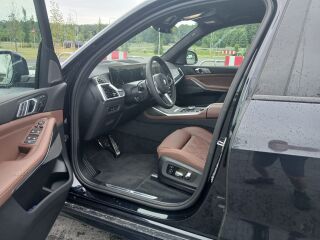 BMW X7 3.0 250kW