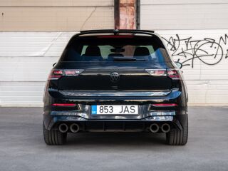 Volkswagen Golf R Black Edition Performance package 2.0 245kW