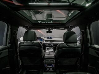 Audi Q7 S-Line plus Quattro 3.0 200kW