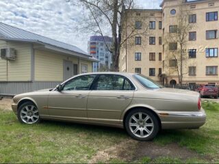 Jaguar XJ8 4.2 V8 219kW