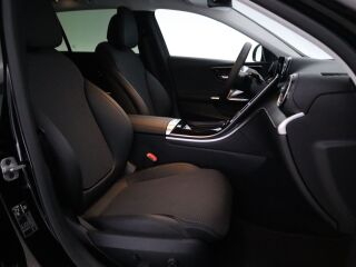 Mercedes-Benz C 200 d T Avantgarde 2.0 R4 120kW