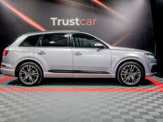 Audi Q7 S-Line plus 3.0 200kW