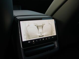 Tesla Model 3 208кВ