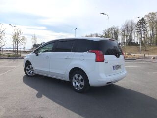 Peugeot 5008 Active 1.6 BlueHDi 88кВ