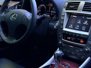 Lexus IS 250 Premium Mark&Levinson 2.5 V6 153kW