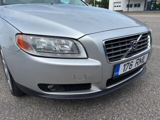 Volvo S80 Momentum 2.4 D5 120kW