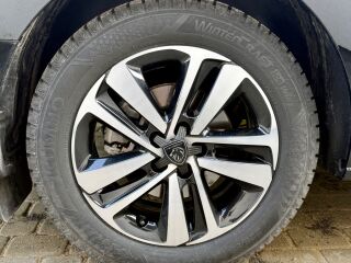Peugeot Traveller L3 VIP 2.0 BlueHDi 180 AT8 130kW