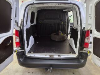 Peugeot Partner Van N1 Professional L1H1 1.5 56kW
